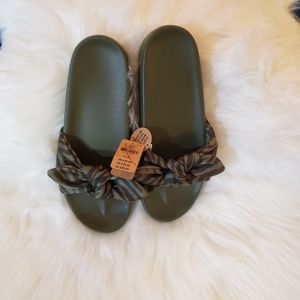 Pink Victoria secret women sandals